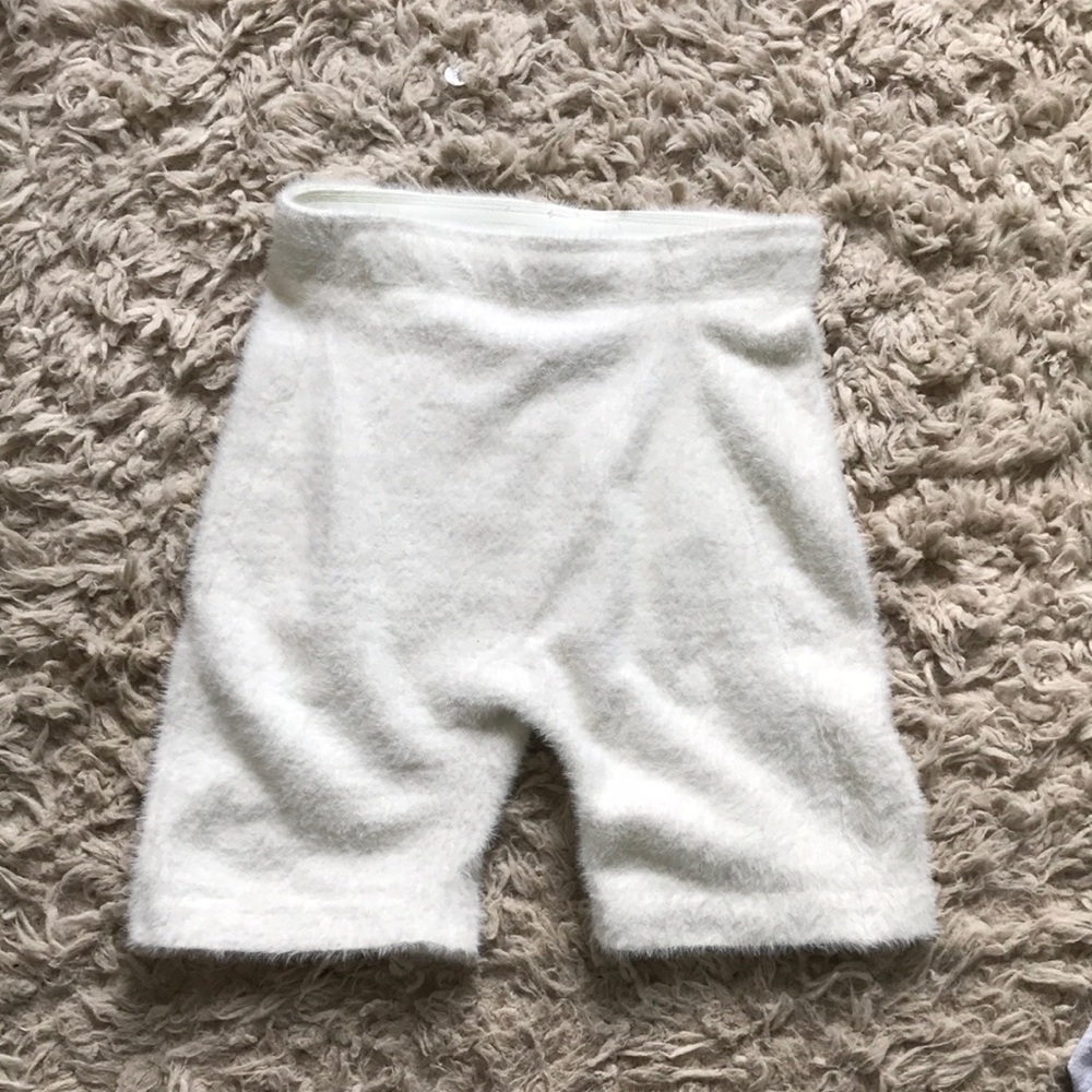 Whitney Simmons x gymshark eyelash knit shorts